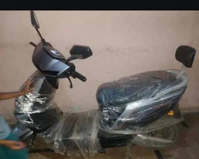 Eveon Proton Plus EV Scooter -  Karachi Registered (Urgent Sale)