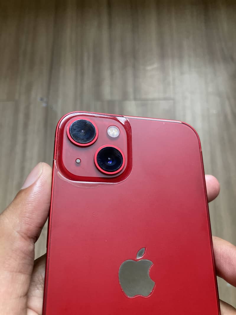 Apple iPhone 13 4