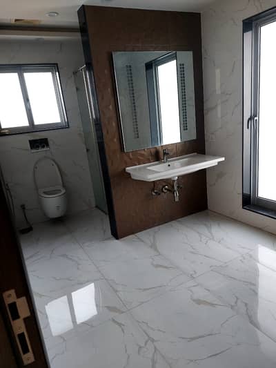 1 Kanal Upper Portion Available For Rent
