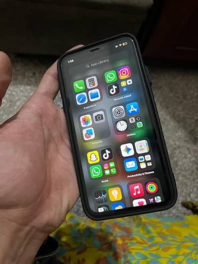 Apple iPhone XR