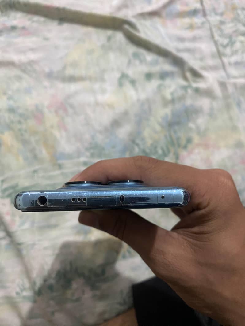 Xiaomi Redmi Note 14 Pro 4
