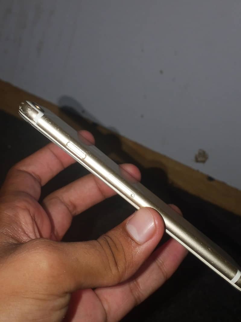Apple iPhone 6S 3