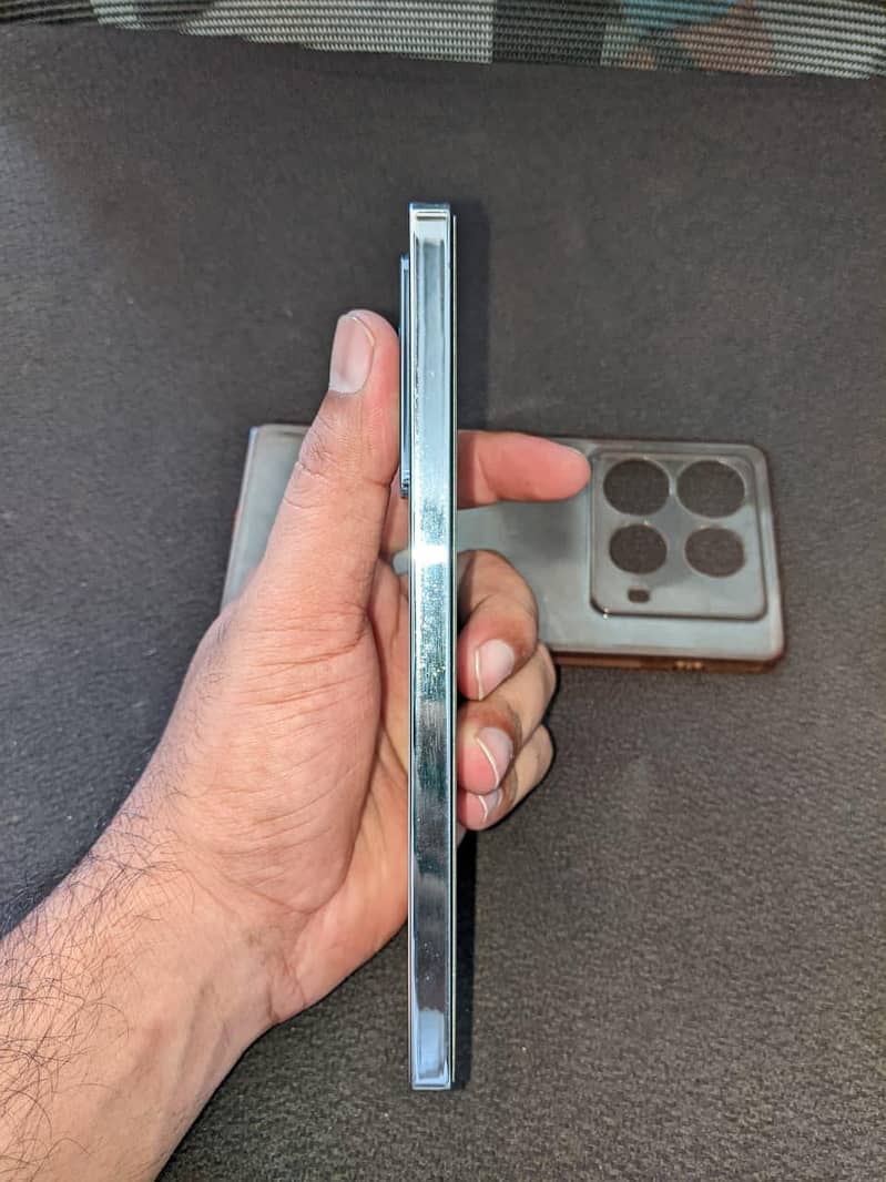 Infinix Note 40 6