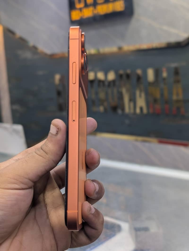 Apple iPhone 17 Pro Max 1