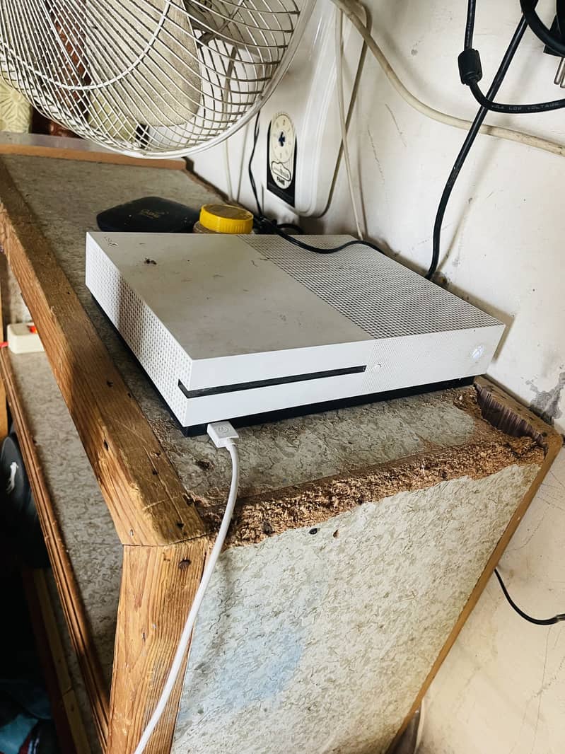 Xbox one s 2