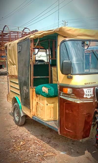 Sazgar auto rickshaw original condition