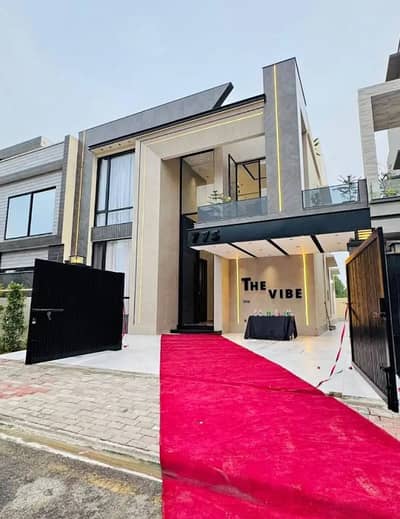 Urgent For Rent A 10 Marla House In Jasmine Block Bahria Town Lahore