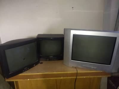 sony trinitron tvs and dell monitor