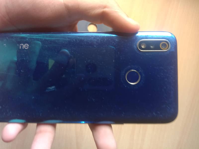 Realme 3 2