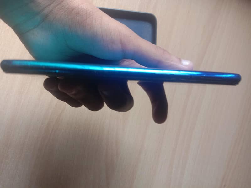 Realme 3 5