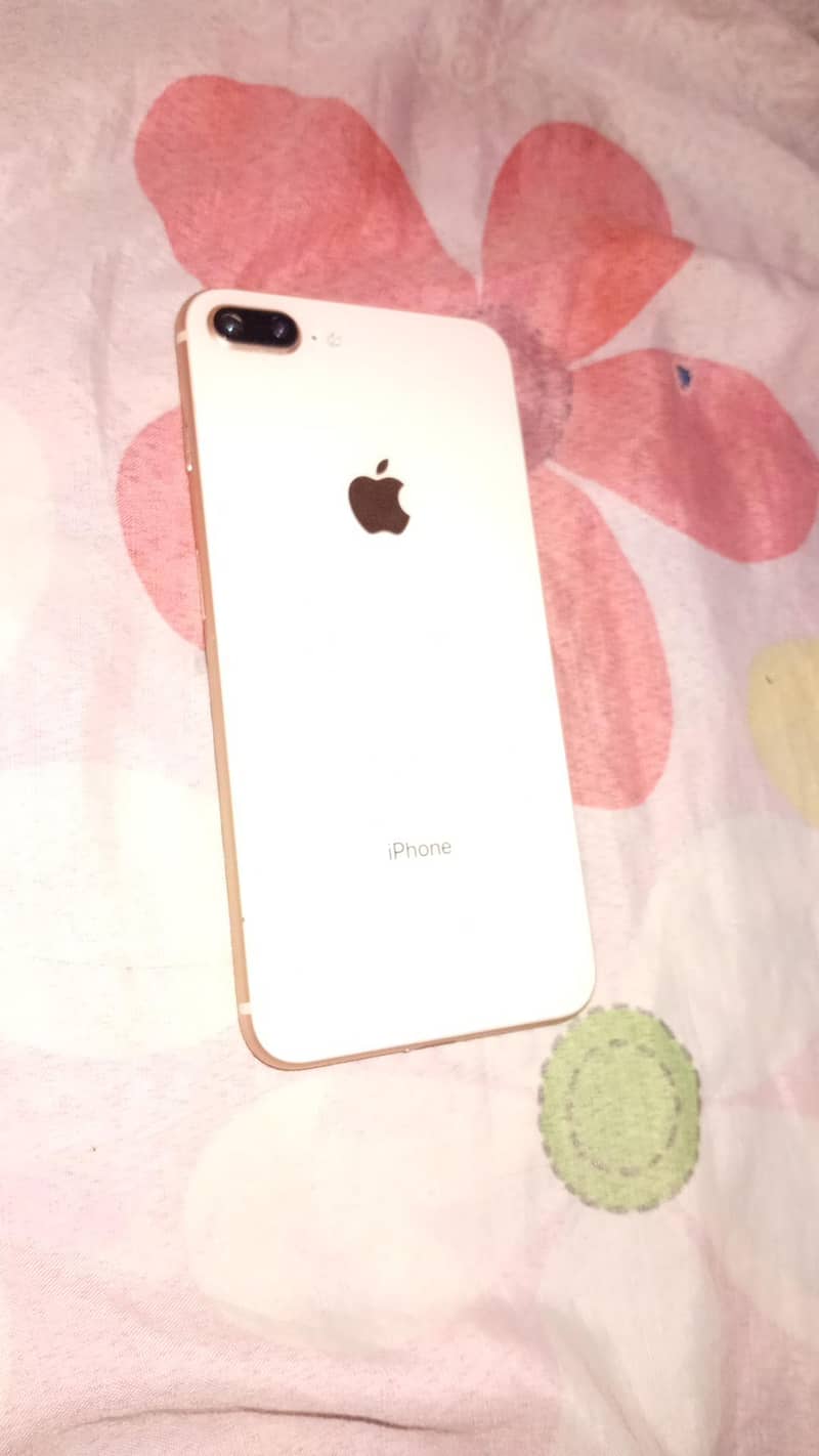 IPHONE 8 PLUS GOLD 1