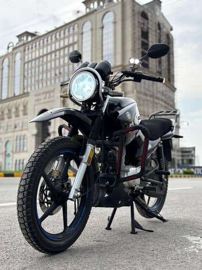 Yamaha YBR 125G 2023