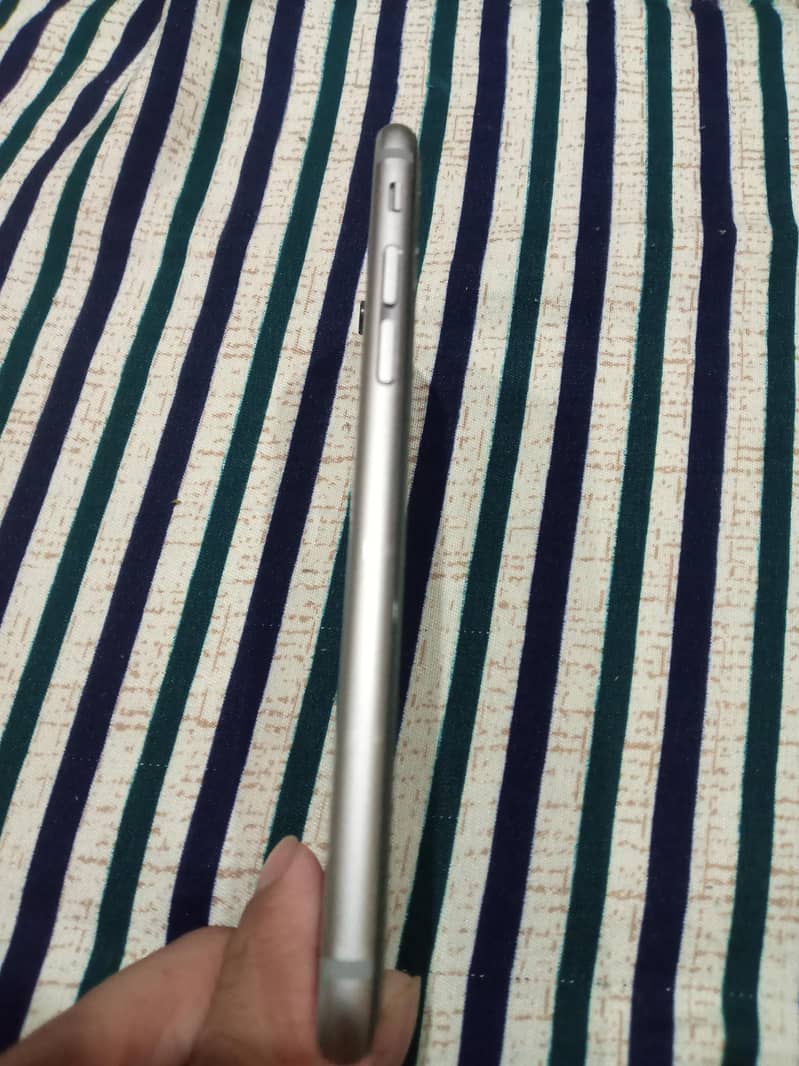 Apple iPhone 6S 2