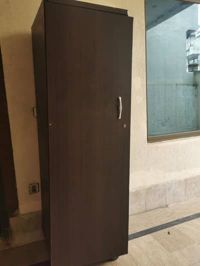 one door cupboard