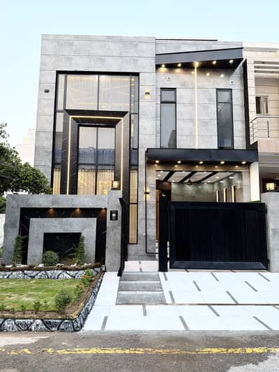 Brand New 5 Marla Ultra Modern House for Sale in Prime Location