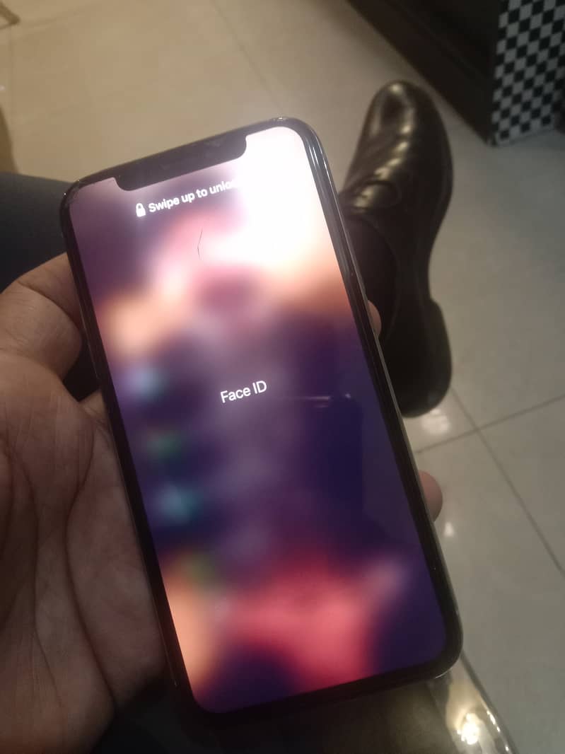 Apple iPhone X 0