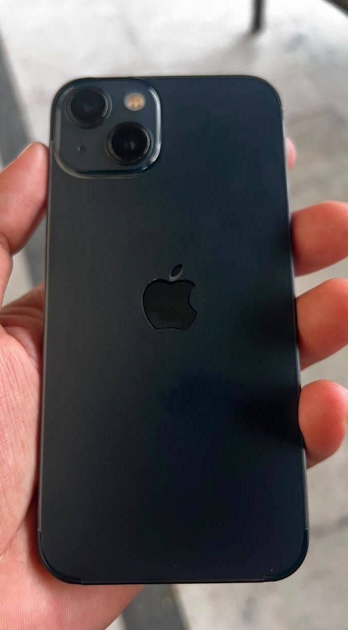 Apple iPhone 13 1