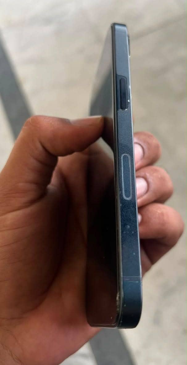 Apple iPhone 13 3