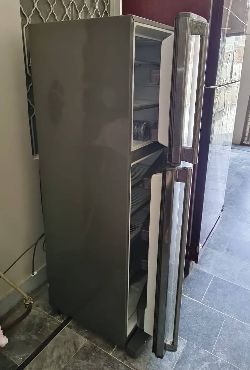Dawlance fridge 1