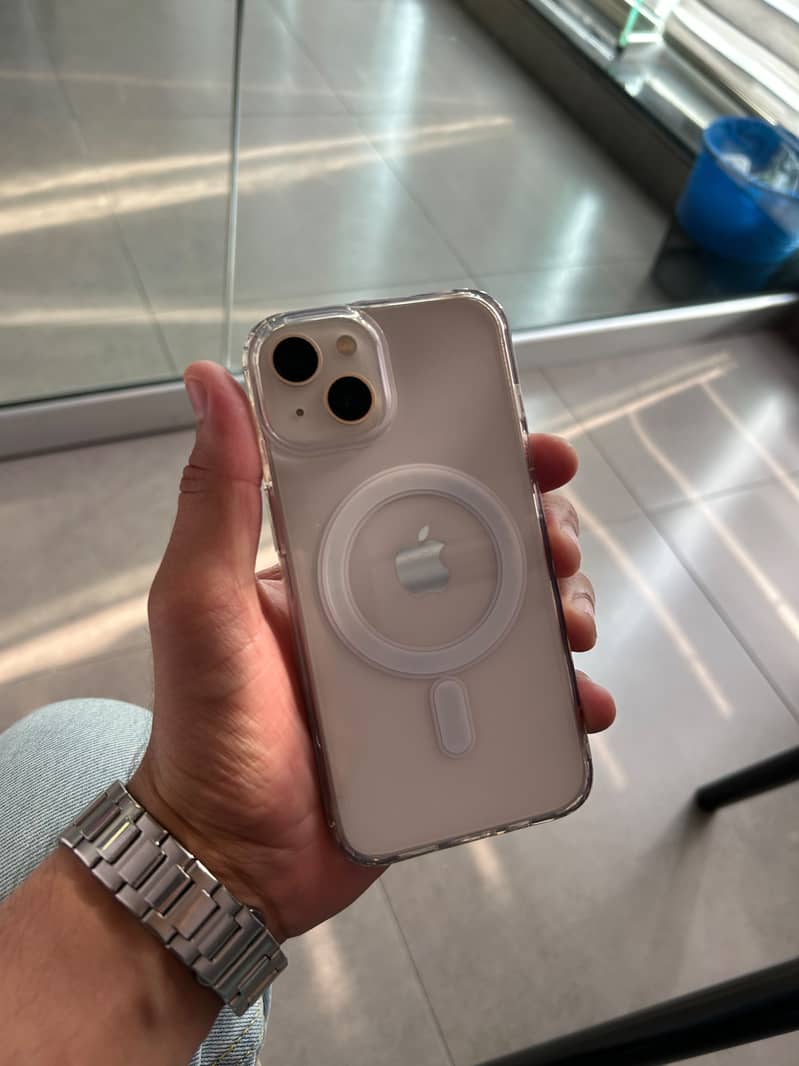 Apple iPhone 13 4