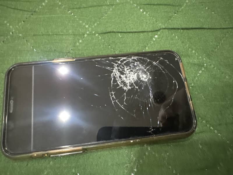 Iphone 11 pro 1