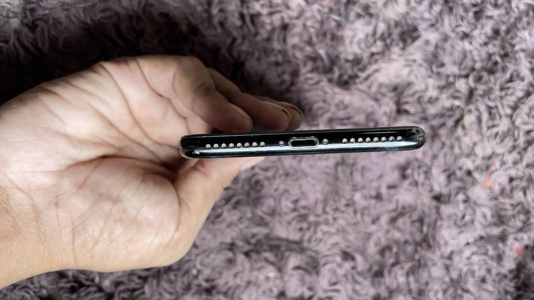 Apple iPhone 7 Plus 4