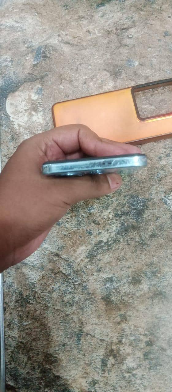 Infinix Note 30 6