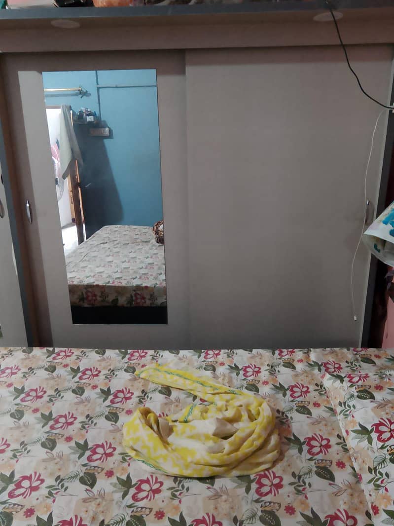 wardrobe & devidor sell 1