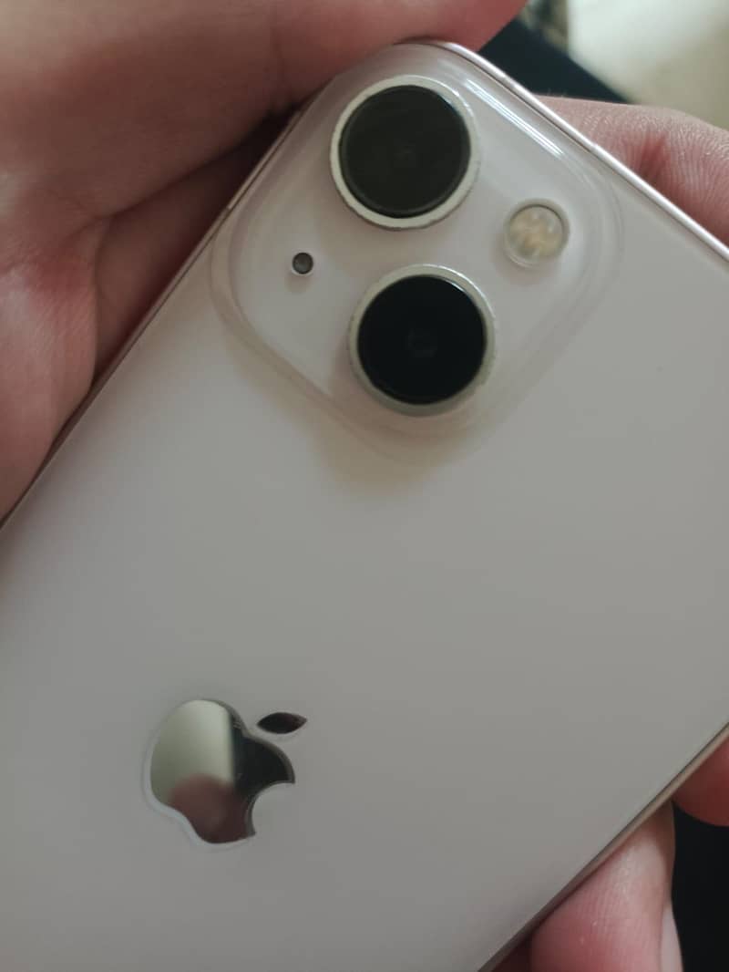 Apple iPhone 13 0