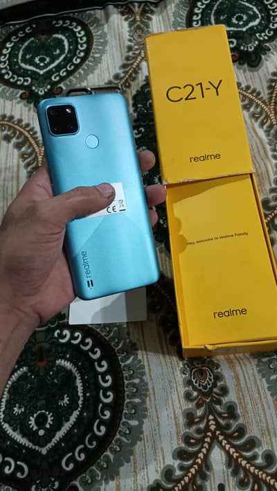 Realme C21Y 4/64 gb memory with box