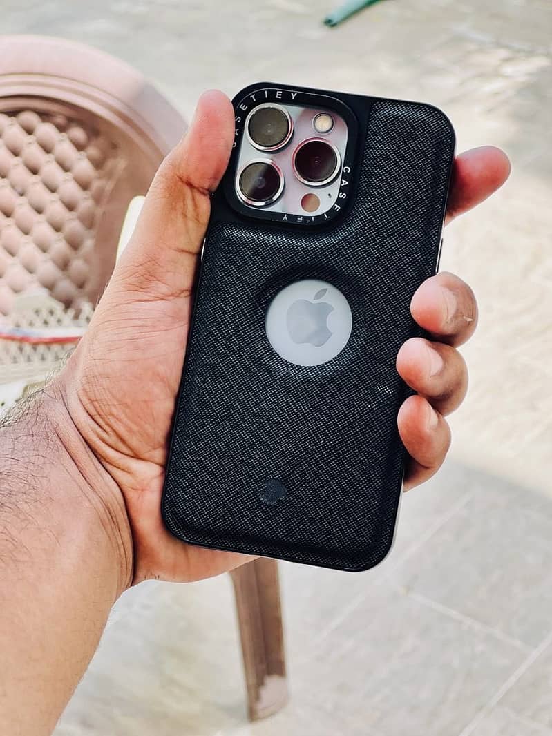 Apple iPhone 13 Pro 0
