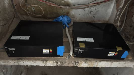 2 Huawei 5KV solar inverter battery