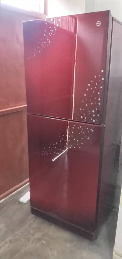 urgent sale glass door inverter frig pel
