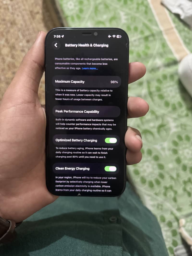 Apple iPhone 12 4