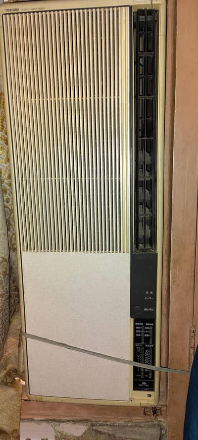 Toshiba window AC 0.75 ton