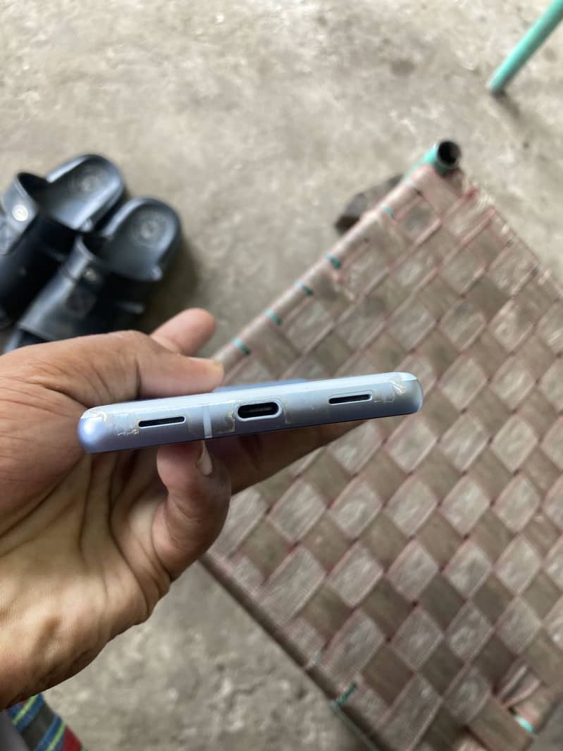 Google Pixel 7a 4