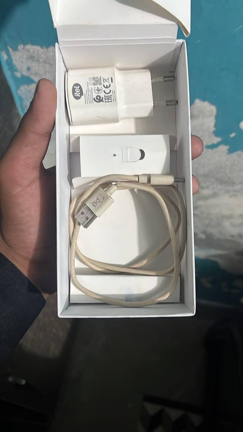 Itel A50 8