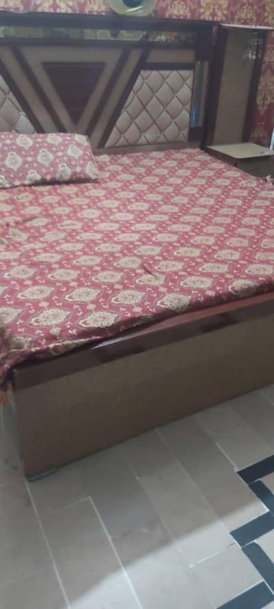 Complete Bedroom Furniture Set – King Size Bed