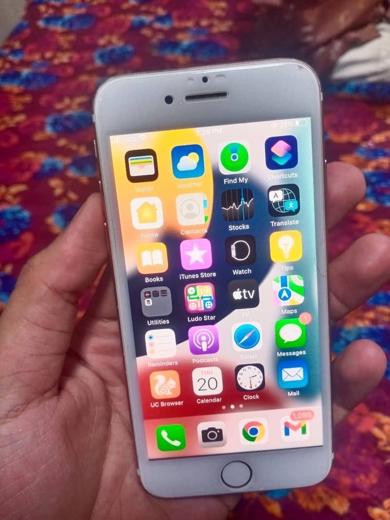 Apple iPhone 7 2