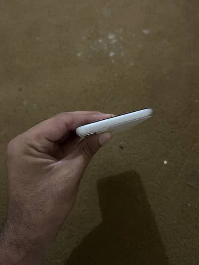 Iphone 11 F. U model e sim time available