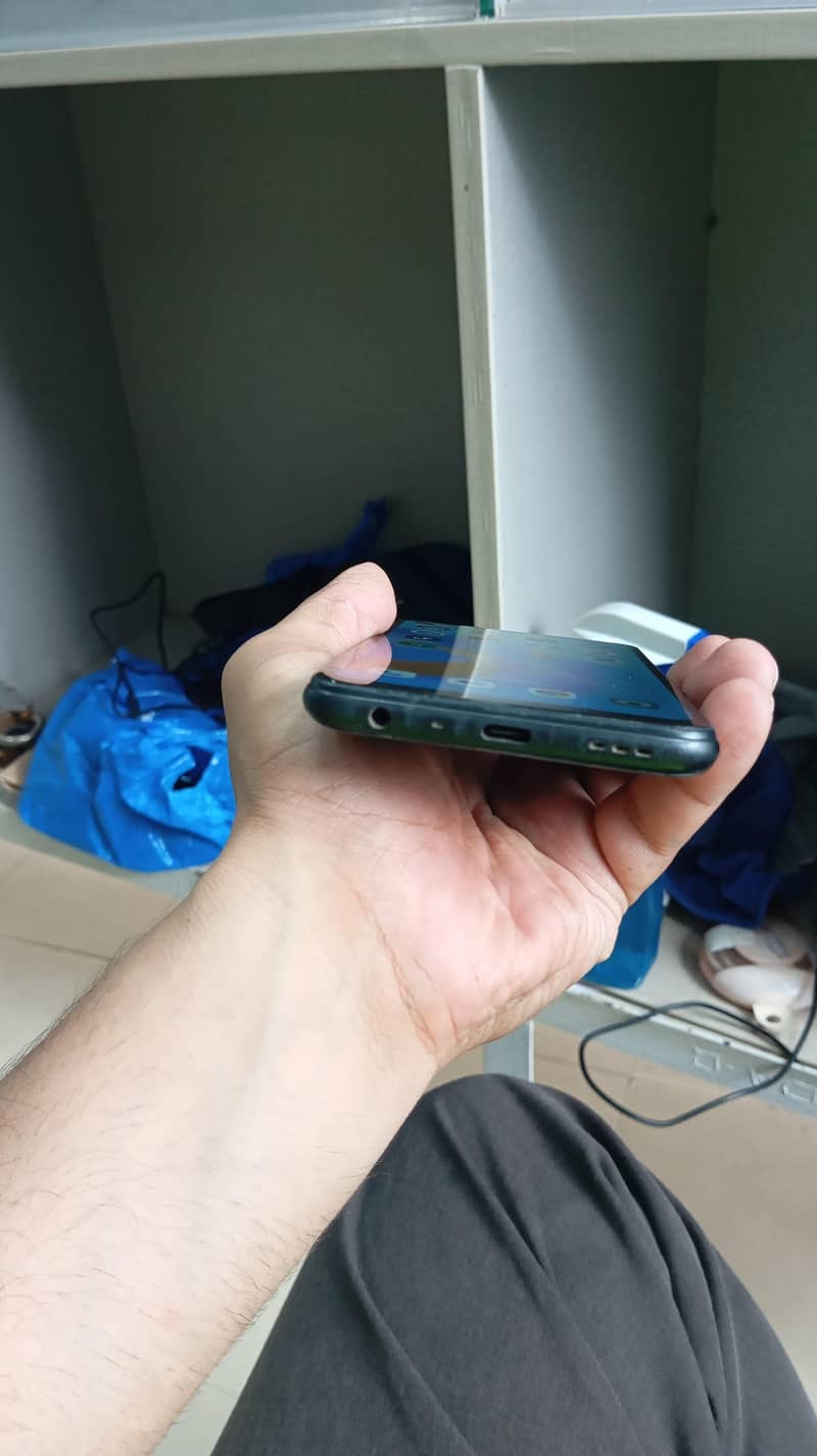 OPPO A76 4