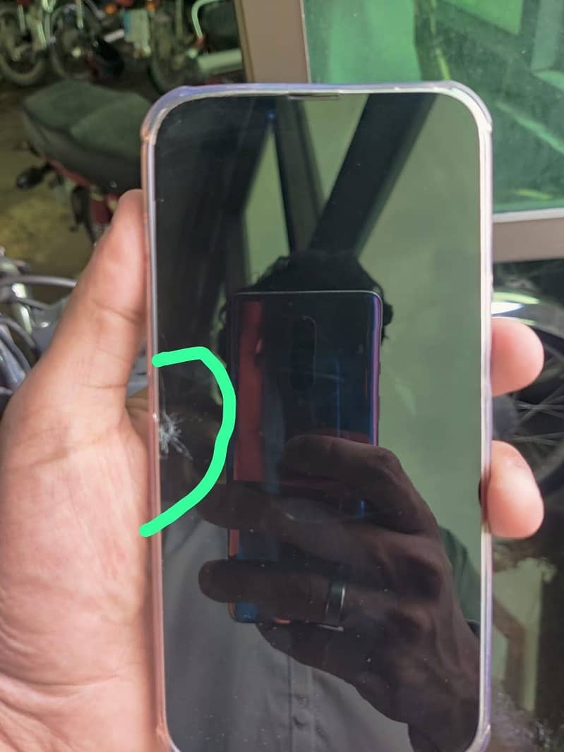 Apple iPhone 13 Pro Max 4