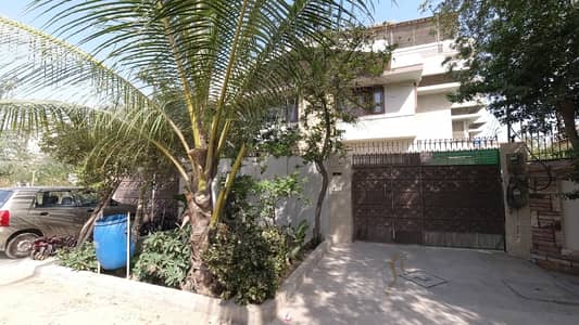 600 Yards Premium Bungalow West Open 50 Feet Road G+1+Half North Nazimabad Block I Leasehold