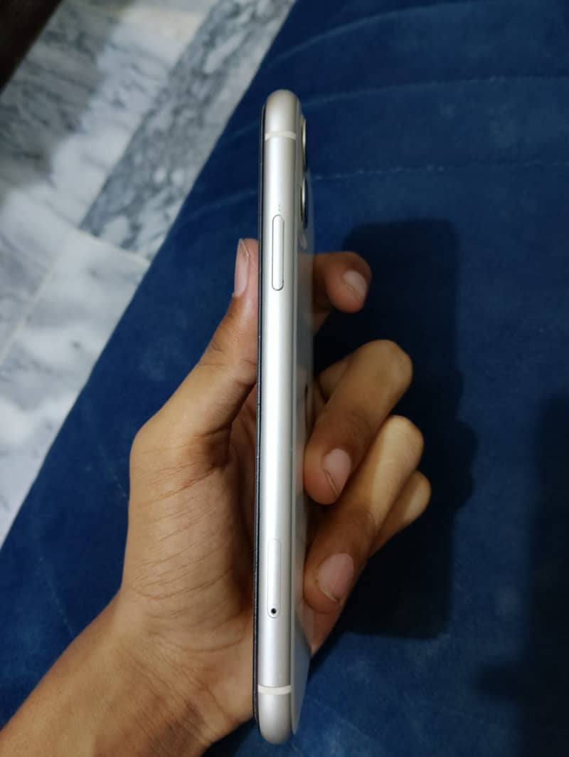 Apple iPhone 11 2