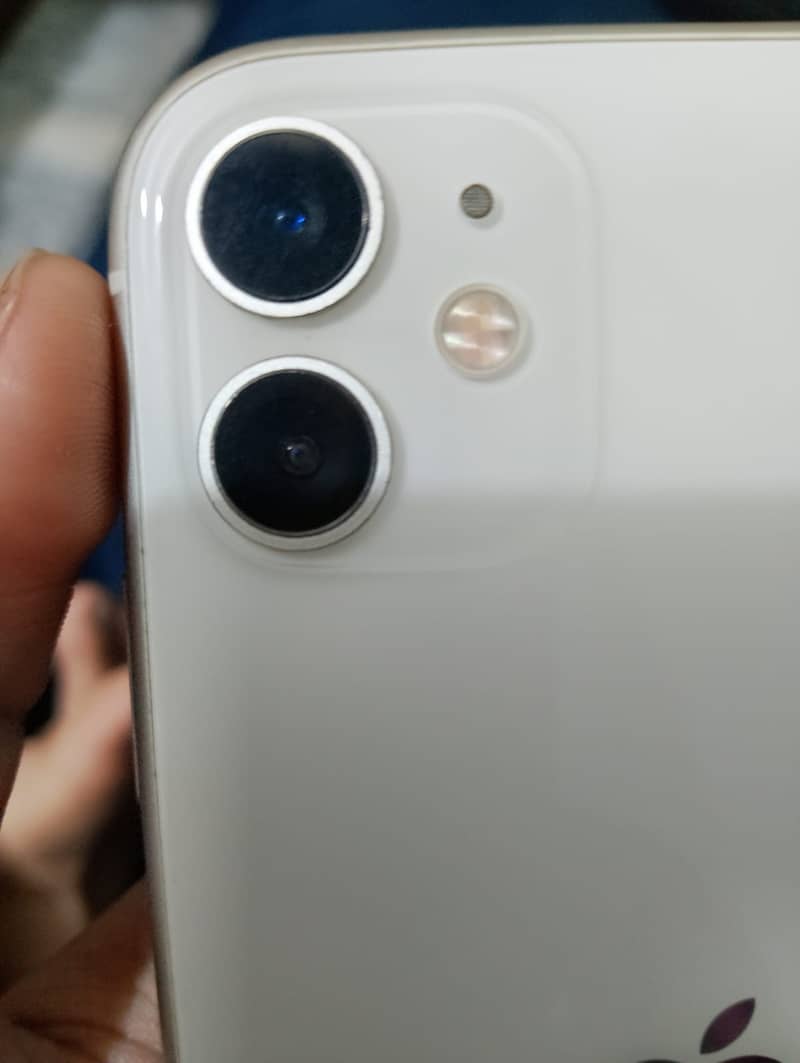 Apple iPhone 11 8