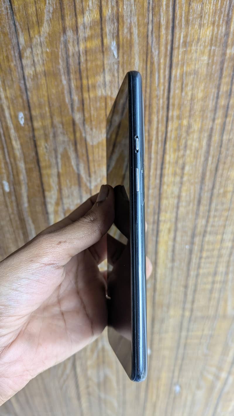 One Plus 9 5G 3