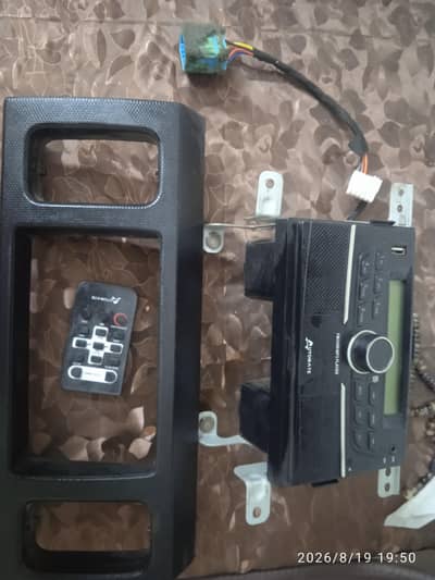 Alto MP3 player with fittings and remote.