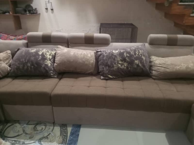 sofa for sell 2