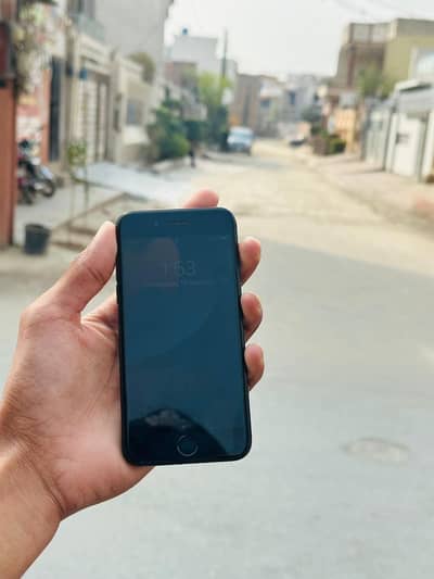 Apple iPhone 7