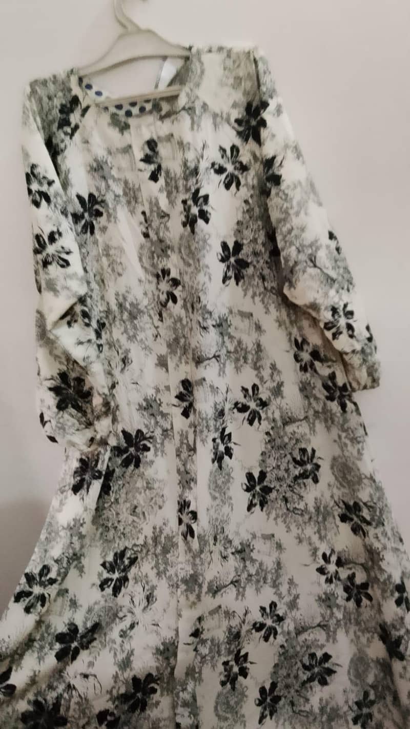 Preloved abayas 4